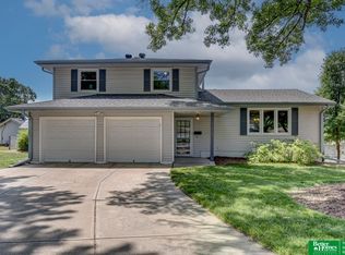 13215 Cedar Cir, Omaha, NE 68144
