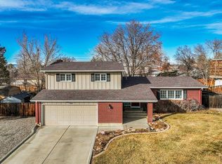 7 Belaire Dr, Pueblo, CO 81001