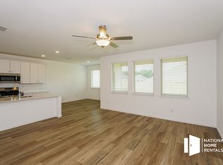 1324 Pistachio Dr, Azle, TX 76020