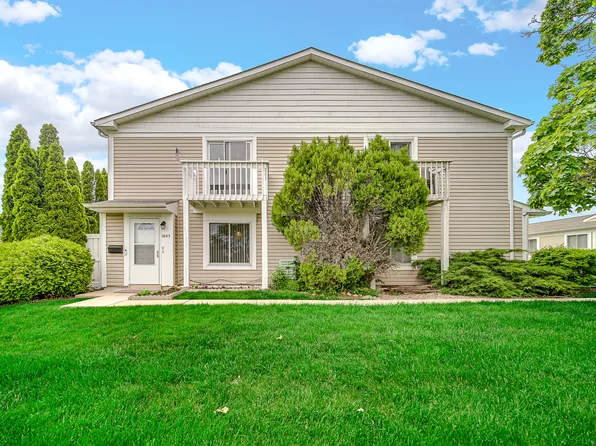 1645 Cornell Dr, Hoffman Estates, IL 60169