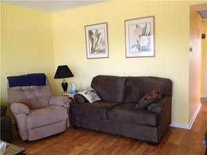 4th image of 187 Somerset J