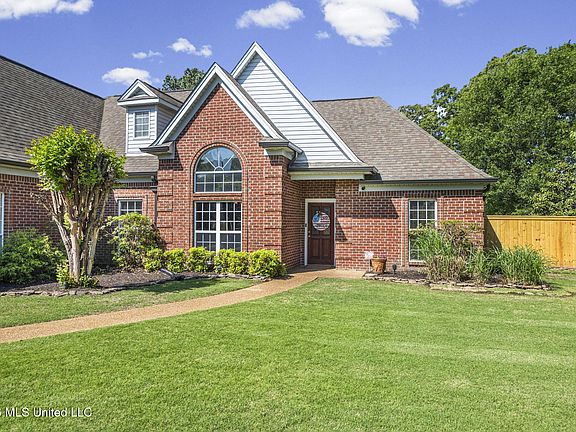 2nd image of 4105 Chalice Dr