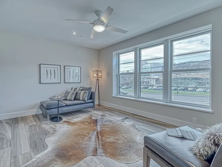 323 Taughannock Blvd — Photo 25