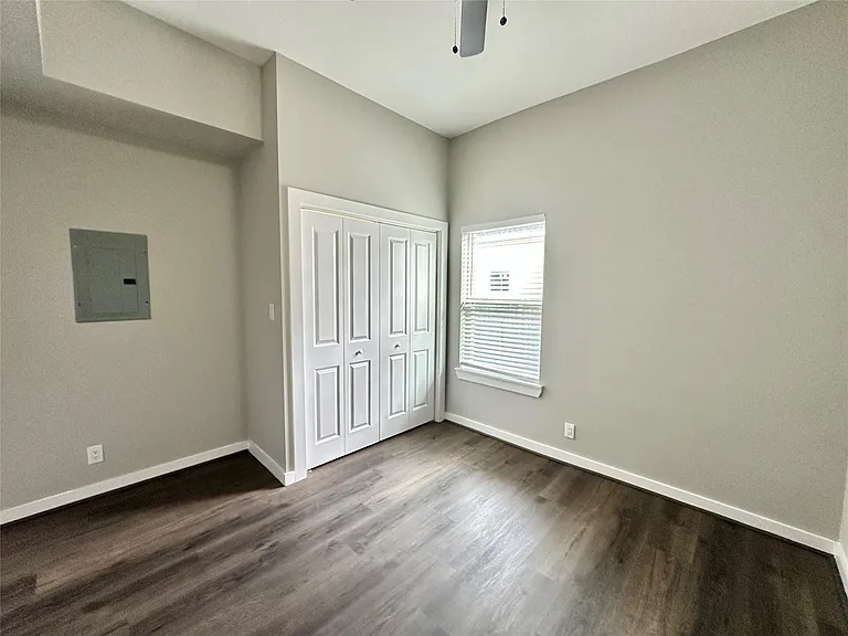225 N Everton St #4 — Photo 8