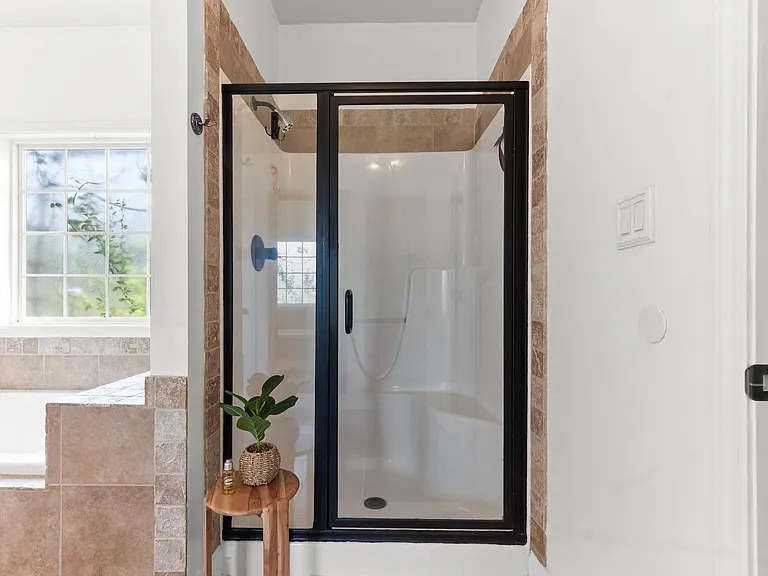 107 Hampton Meadows Dr — Photo 29
