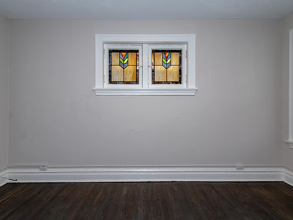 5th image of 1019 Art Hill Pl #1E
