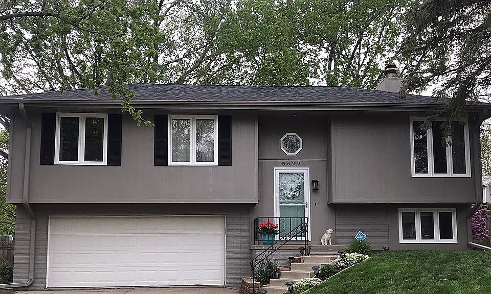 1st image of 5622 N 116th Cir