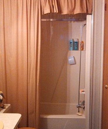 5th image of 138 Harold Dr
