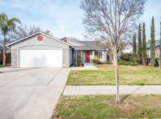 1646 E Santa Rosa St, Reedley, CA 93654