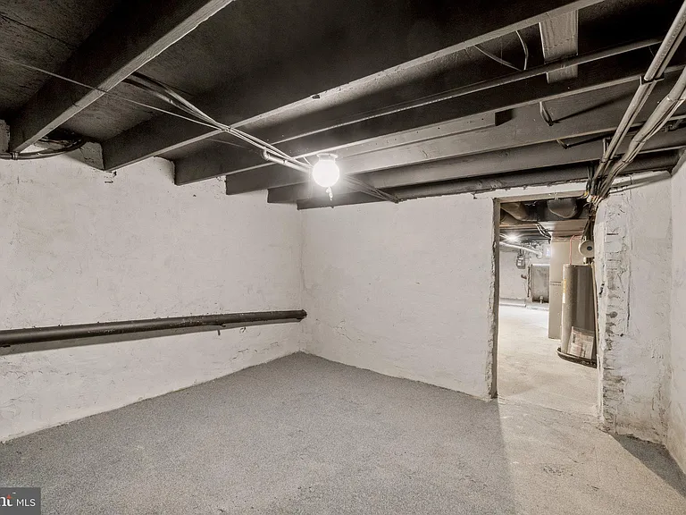 829 W Barre St — Photo 28