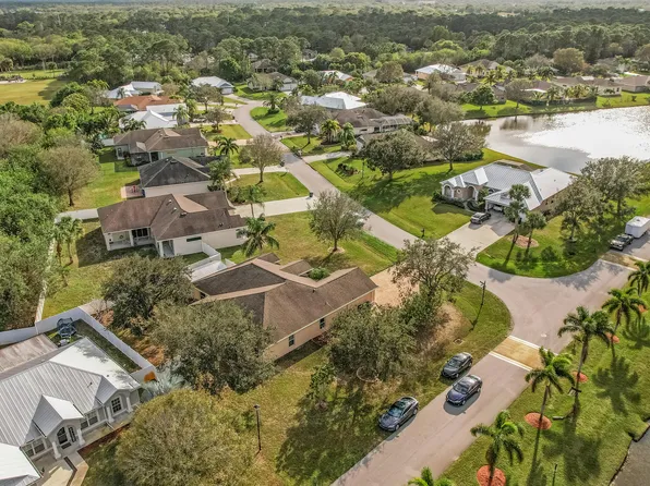 2910 Serenity Circle S, Fort Pierce, FL 34981