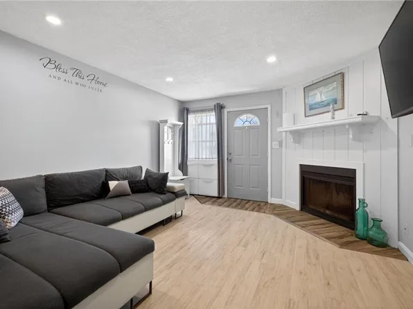 245 W Ocean View Ave APT 102, Norfolk, VA 23503