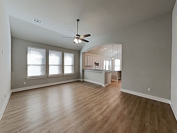 3rd image of 2537 Stella Ln