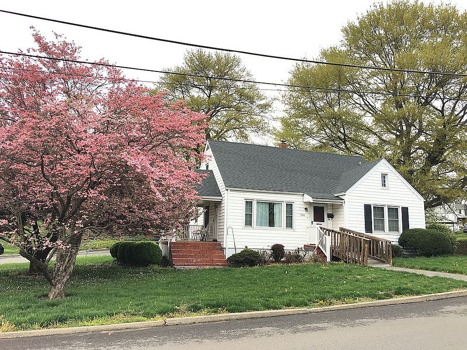 1st image of 1006 Woodrow Ave SE