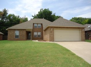 3208 Turner St, Ponca City, OK 74604