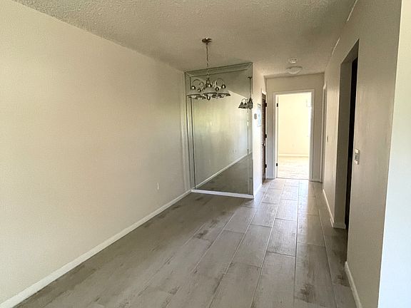 2nd image of 544 SW 35th St #17534380