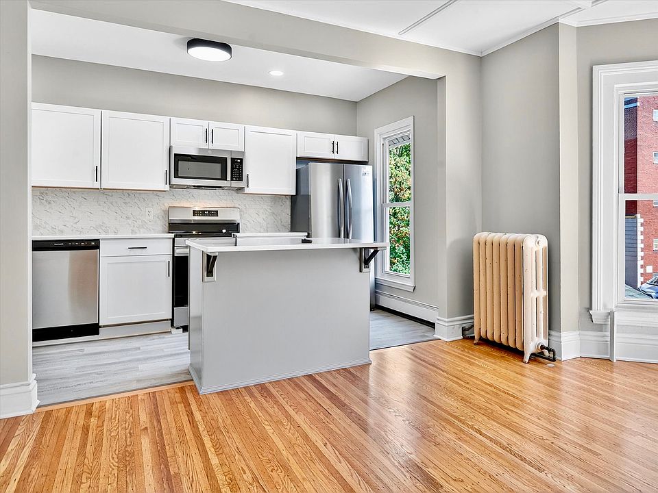 Brand new kitchen with island