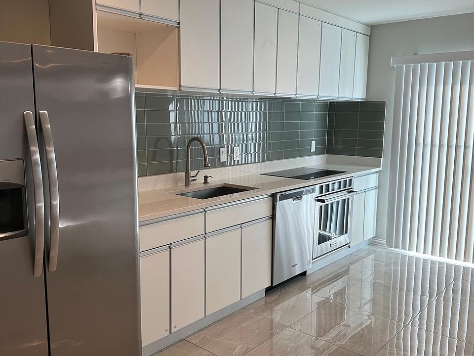 1st image of 8907 Tronewood Dr #B
