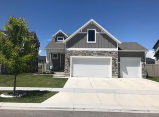 59 N English Rd, Vineyard, UT 84059