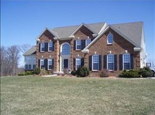 3 Surrey Way, Pittstown, NJ 08867