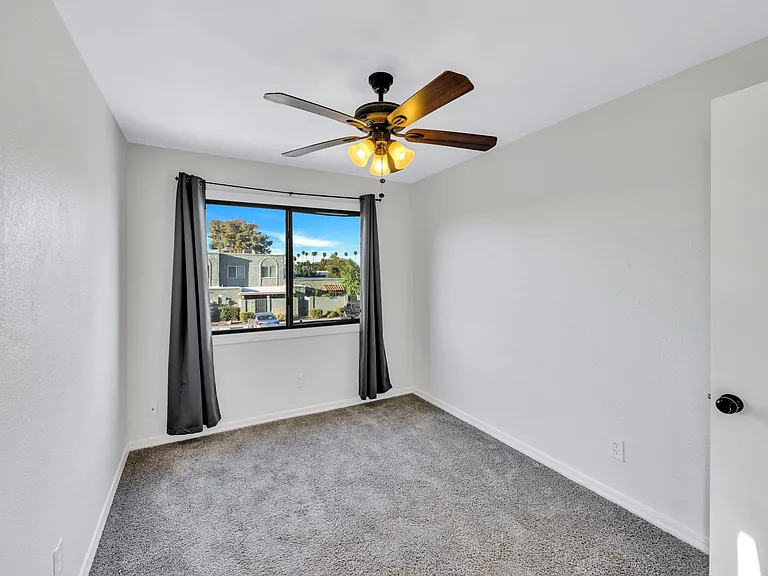 5307 W Sheena Dr — Photo 14