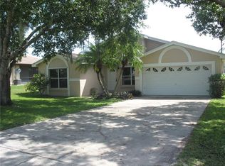 223 1st St S, Dundee, FL 33838