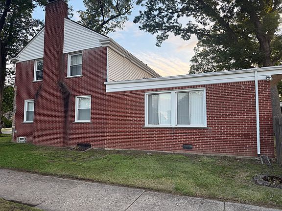 4th image of 4242 W Outer Dr #1