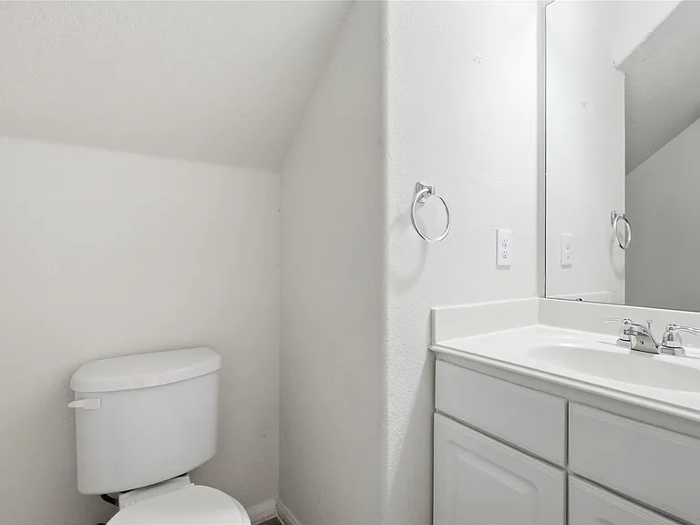 12530 Greencanyon Dr — Photo 35