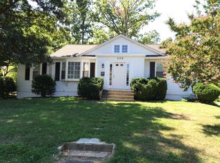 230 N Highland St, Arlington, VA 22201