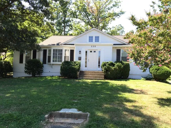 230 N Highland St, Arlington, VA 22201