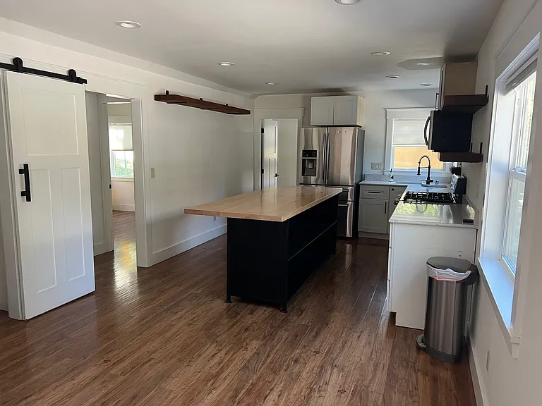 10151 Meadow Way — Photo 7