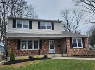 218 Columbia Ave, Stratford, NJ 08084