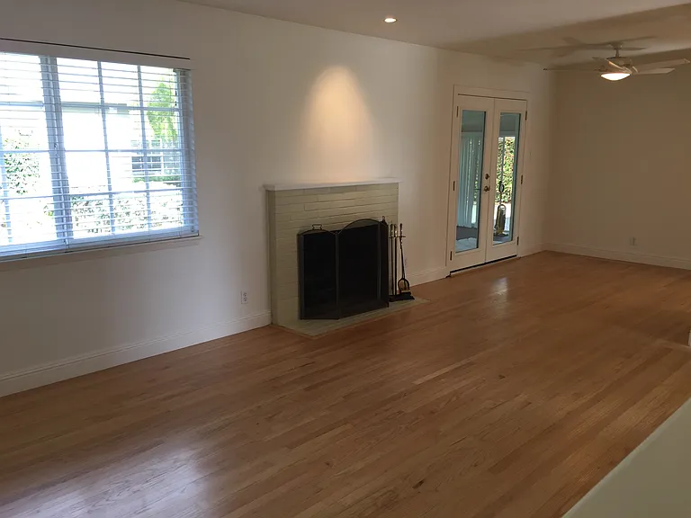 20395 Silverado Ave — Photo 5