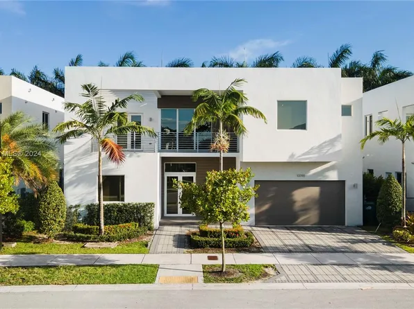 10098 NW 74th Ter, Doral, FL 33178