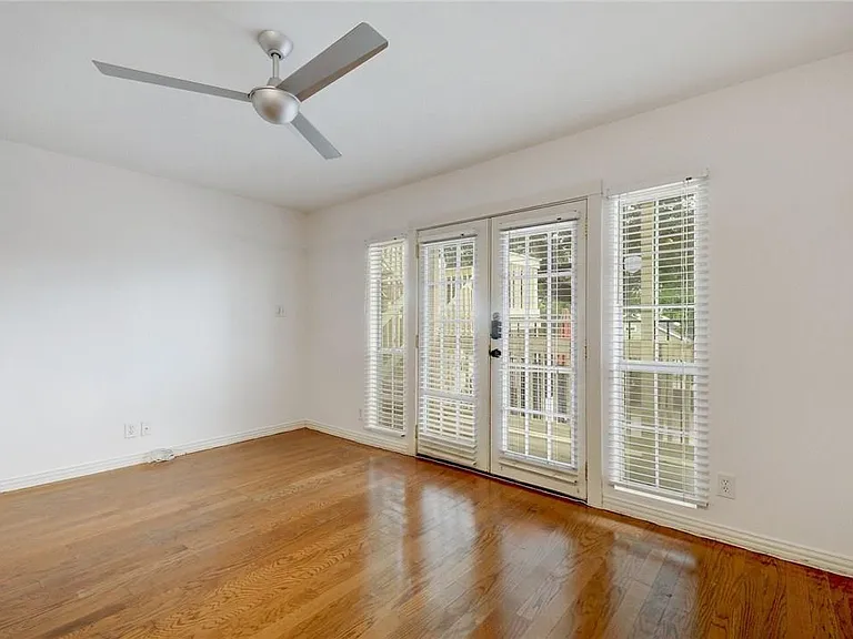 1510 W 6th St #103 — Photo 18