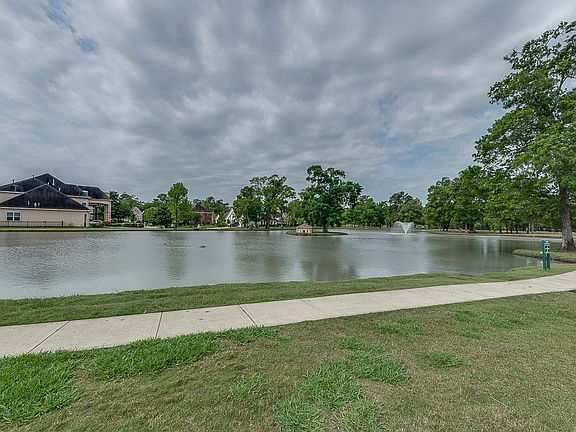 4th image of 14210 Norhill Pointe Dr
