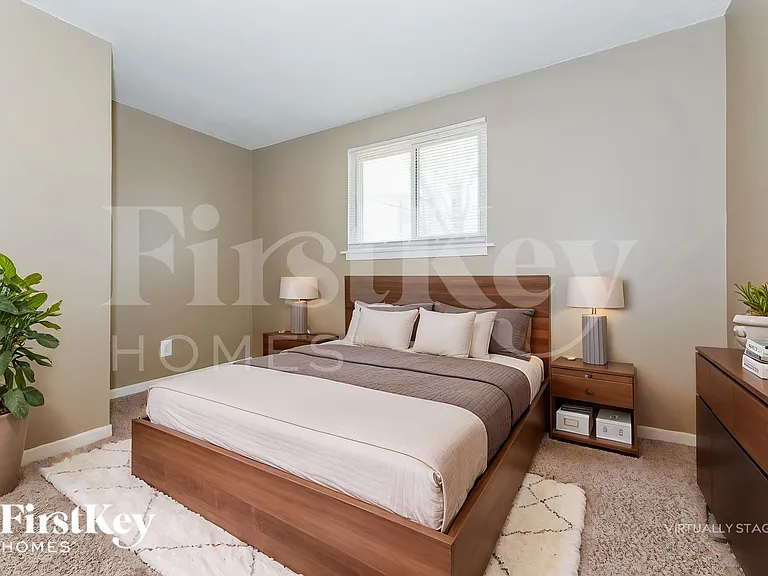 5042 N Bellaire Ave — Photo 12