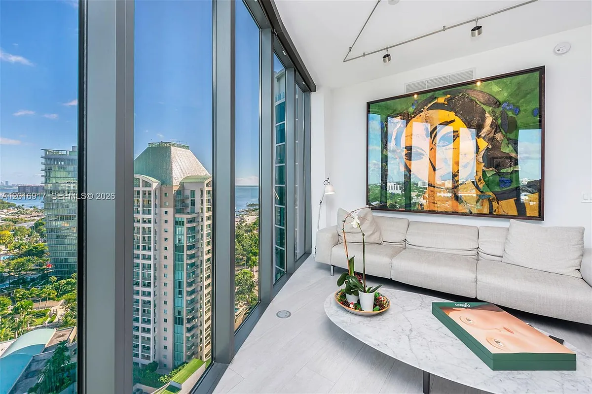 Building Photo - 2831 S Bayshore Dr #2205