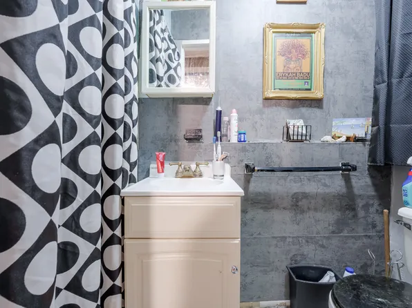 3617 Laconia Avenue image 37 of 46