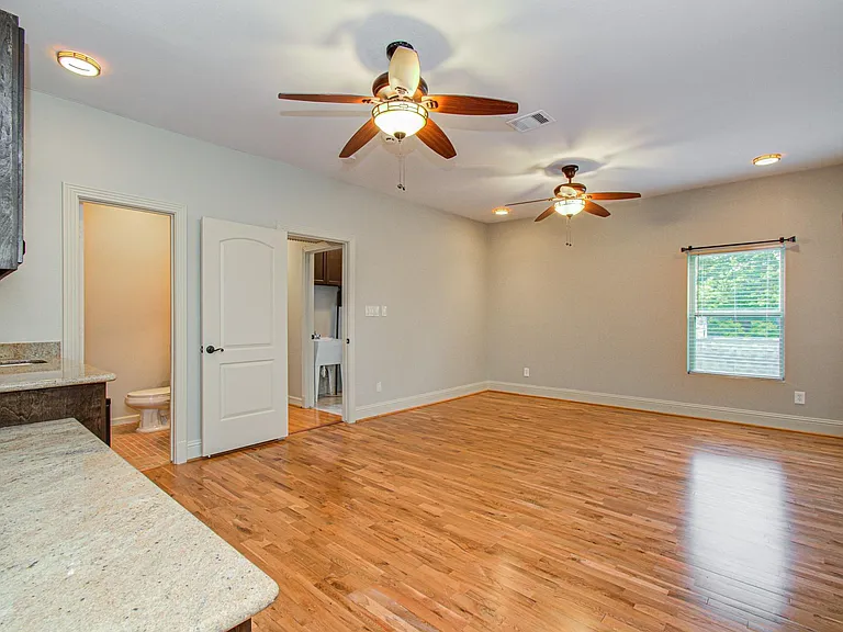 2920 Payson St — Photo 44