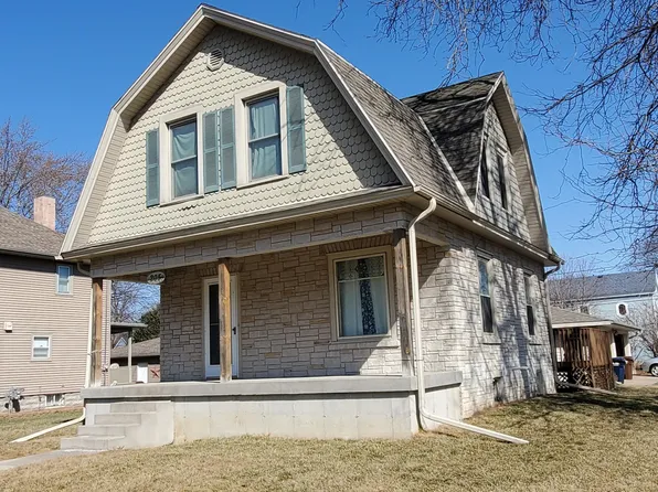 205 Van Ness St N, West Salem, WI 54669