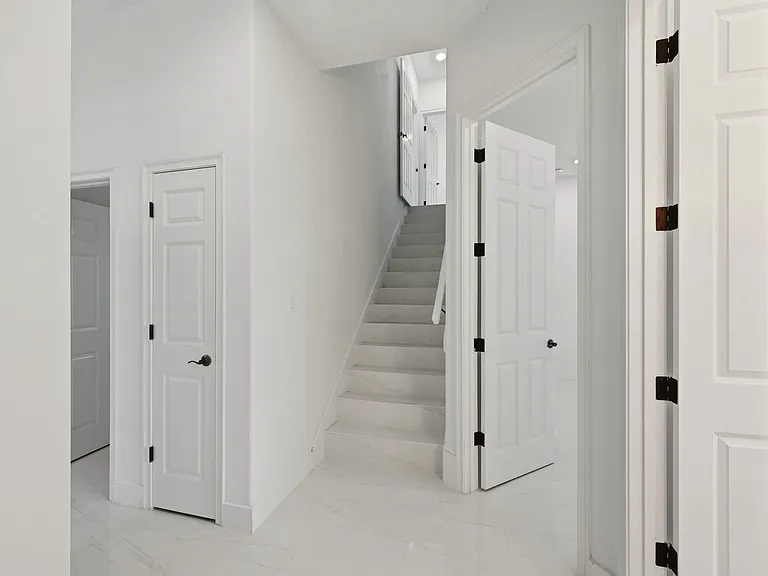 5224 Vistamere Ct — Photo 45