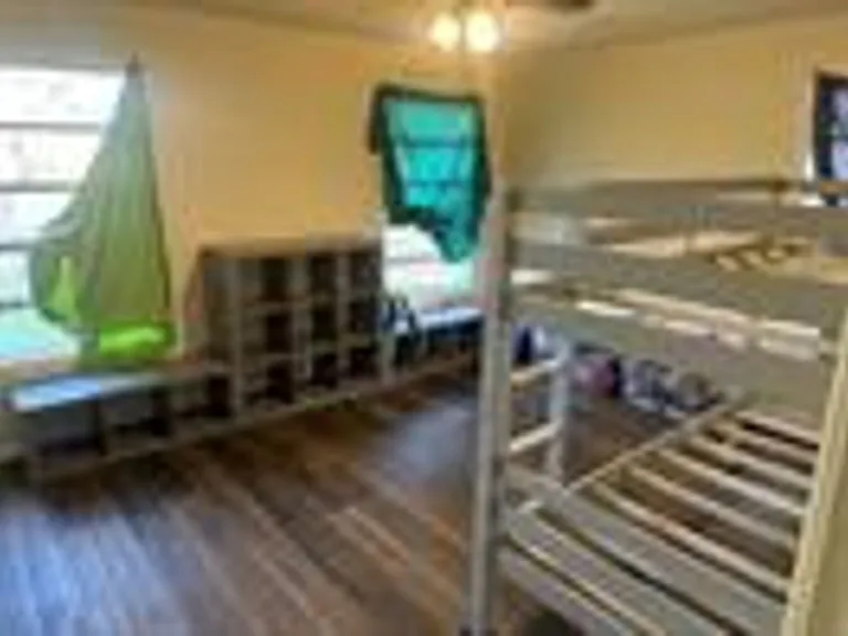 2408 Lake Air Dr — Photo 11