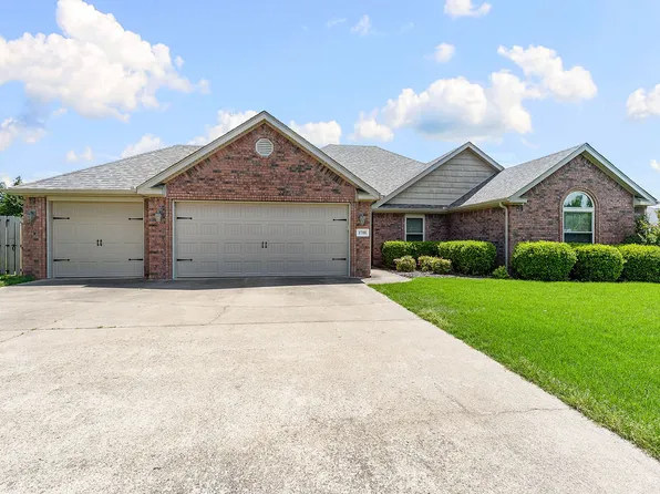 3700 NE Oaktrace Ave, Bentonville, AR 72712