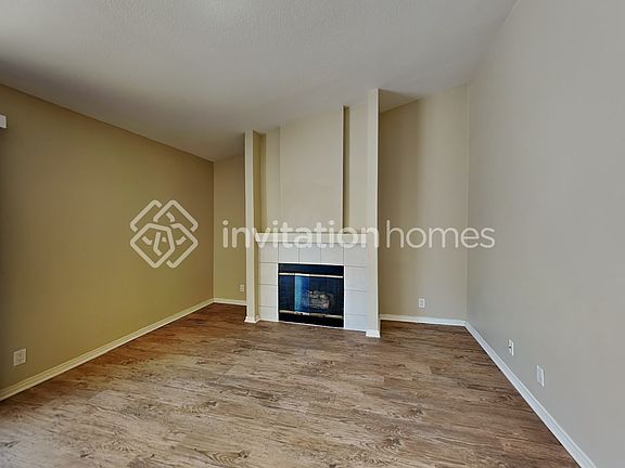 5th image of 39537 Silverberry Ct