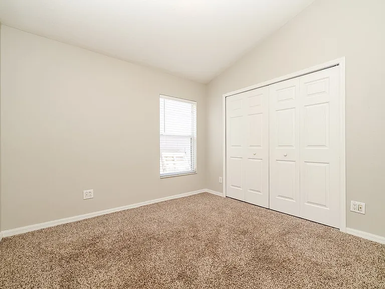 10523 Lakeside Vista Dr — Photo 14
