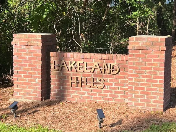 15223 Green Cir, Northport, AL 35475