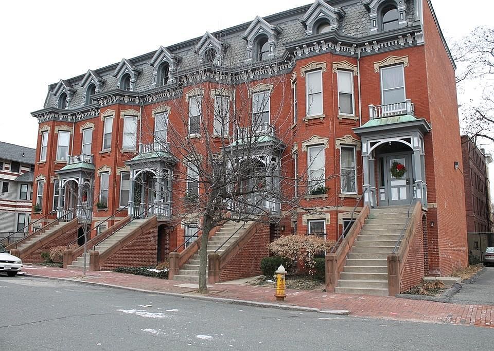 1st image of 76 Temple St APT 2