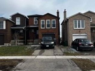 4160 Beacon Ln, Mississauga, ON L5C3V9
