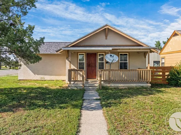 637 3rd St W, Hardin, MT 59034